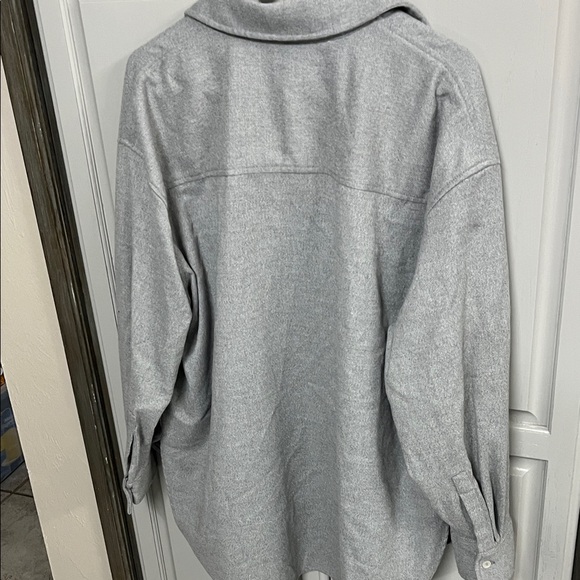 H&M Gray Button-Up Shacket - Picture 5 of 11